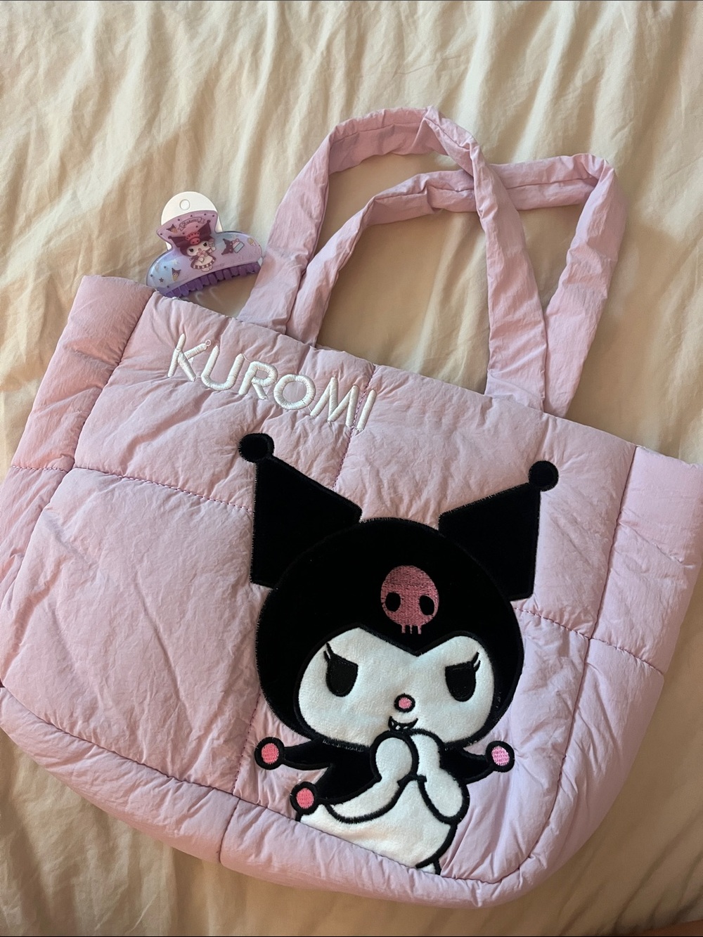 Sanrio KUROMI Puffer Tote Bag & Hair clip - Picture 2 of 5
